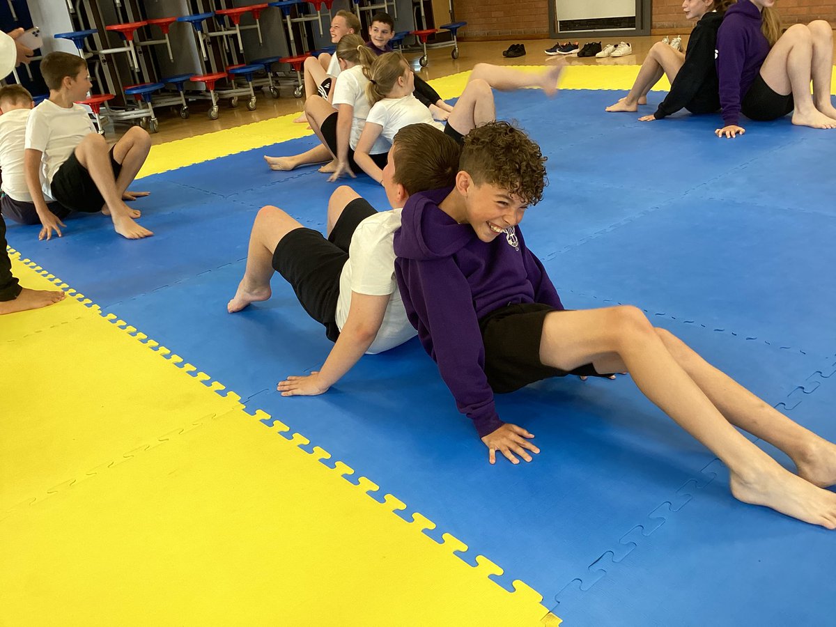 Lingfield Primary tweet media