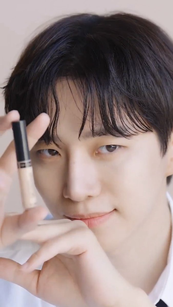 sparkLe2summer's tweet photo. 250618 thesaem_global IG

Lee Junho's flawless cover secret?
It's here — The Saem x Lee Junho
Perfect Cover, now on Tmall
https://t.co/TQnz6aAd1F
Glow like a star ✨

#이준호 #LEEJUNHO #イジュノ #李俊昊
#더샘 #TheSaem #PerfectCover #Kbeauty
https://t.co/OhdimVmjrF https://t.co/VQccmy9iHV