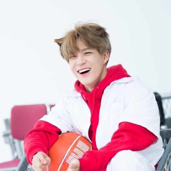 형아 (ʋ.◜ ﻌ ◝ ʋ)