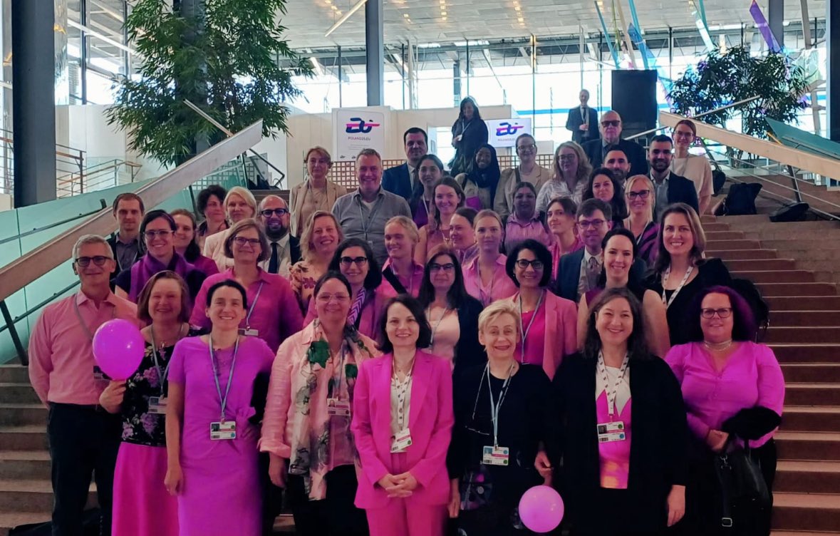 Pink day in the EU..🤗