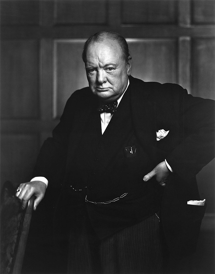 18 June 1940, Prime Minister Churchill makes "this was their finest hour" speech urging tenacity after Dunkirk evacuation &amp; fall of France. Aimed to reassure MPs &amp; British people that there was still hope that they might yet win #WW2 &amp; to reach out to USA in hope of an alliance.
