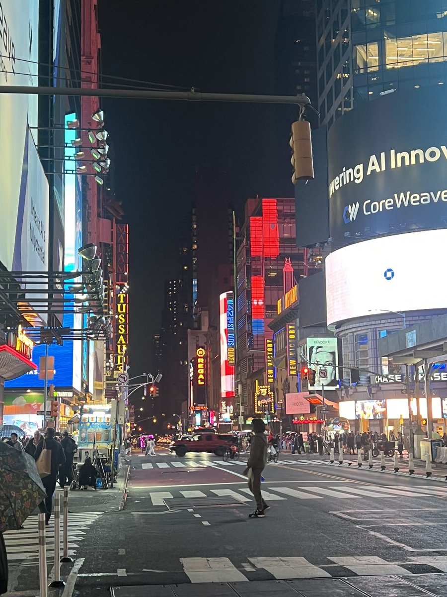 CC____14's tweet image. New York 😎