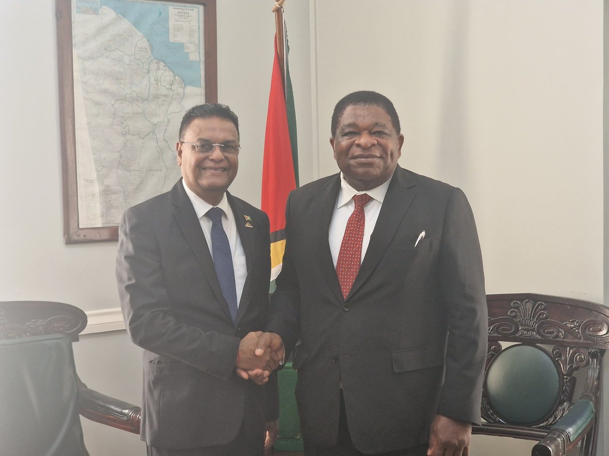 Martin Chungong (@martinchungong) on Twitter photo It was a pleasure to meet with #Guyana's <a href="/presidentaligy/">President Dr Irfaan Ali</a>🇬🇾, PM Mark Philip and Speaker of the Parliament, Manzoor Nadir to reinforce the relationship with <a href="/IPUparliament/">IPUparliament</a>, discuss national priorities and explore new opportunities for collaboration.
➡️ipu.org/GC25 It was a pleasure to meet with #Guyana's <a href="/presidentaligy/">President Dr Irfaan Ali</a>🇬🇾, PM Mark Philip and Speaker of the Parliament, Manzoor Nadir to reinforce the relationship with <a href="/IPUparliament/">IPUparliament</a>, discuss national priorities and explore new opportunities for collaboration.
➡️ipu.org/GC25