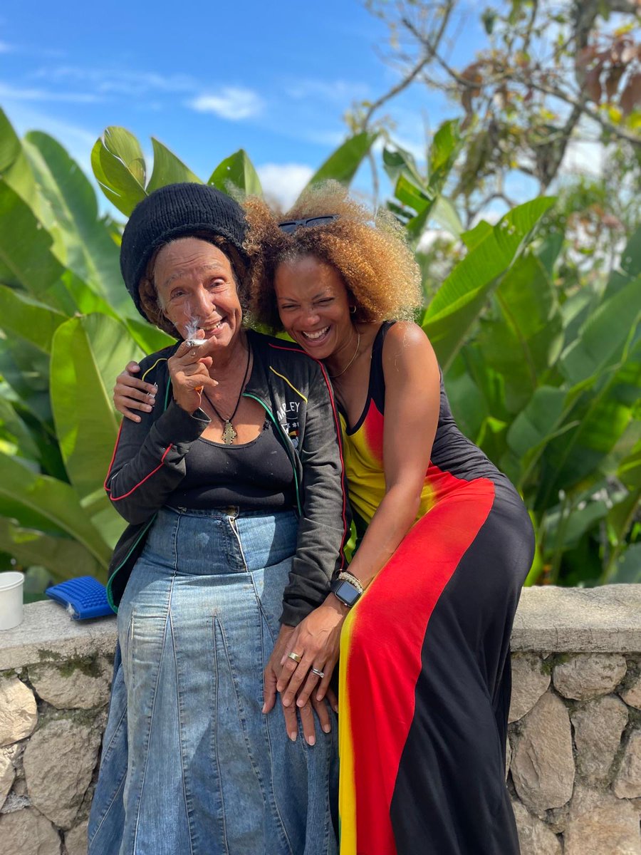 LondonBreezeFF's tweet image. Join us tonight 6:30pm @RitzyCinema for Bob Marley: One Love.
Meet cast members, enjoy exclusive interviews, and savour vegan treats (10% off for ticketholders).
Don’t miss this unforgettable evening!
Book now: picturehouses.com/movie-details/… #BobMarleyOneLoveMovie