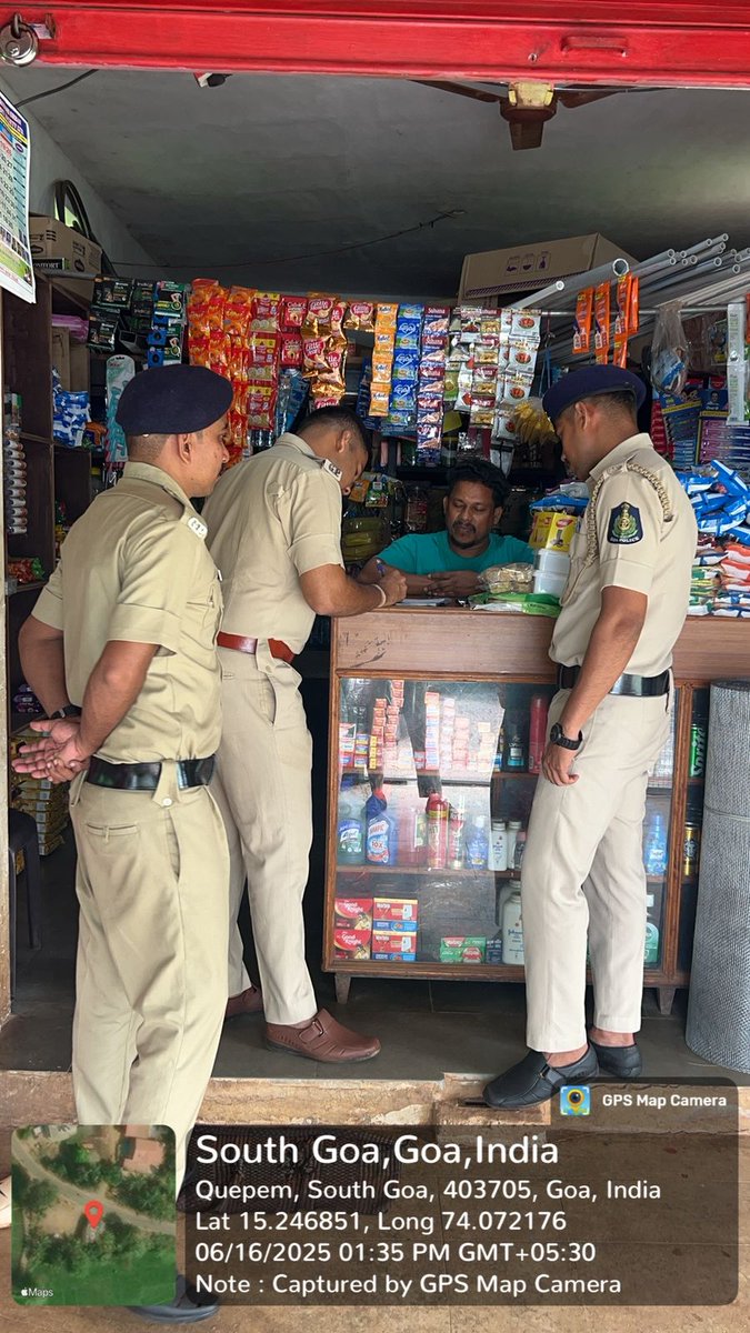 spsouthgoa's tweet image. SPECIAL DRIVE AGAINST TOBACCO &amp;amp; CIGARETTE SALES AROUND SCHOOLS IN SOUTH GOA!
South Goa Police intensify checks to curb violations and protect students from the dangers of tobacco and smoking. Together, let’s save our youth and build a healthier future!
#NoToTobacco  #GoaPolice
