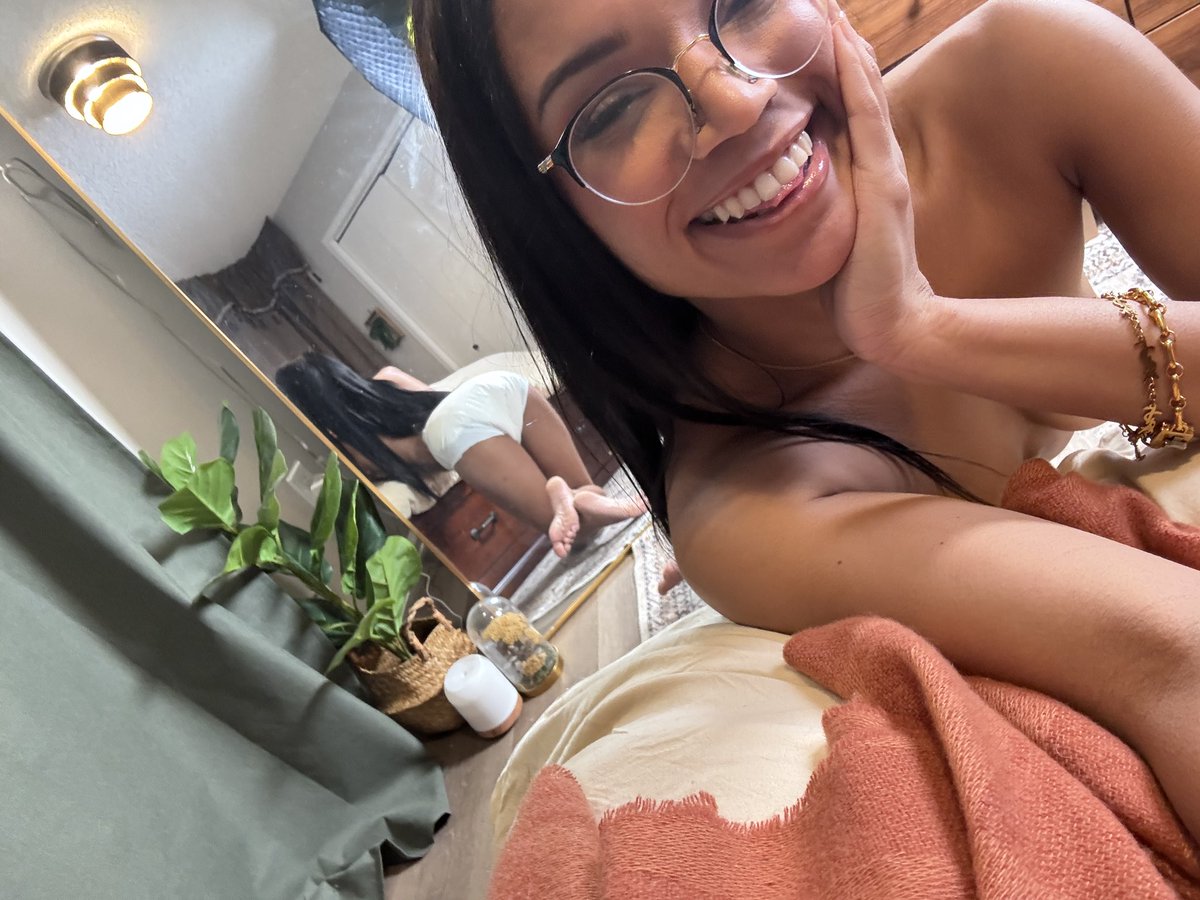 Goodnight.. the moon looks thickly padded today but not full