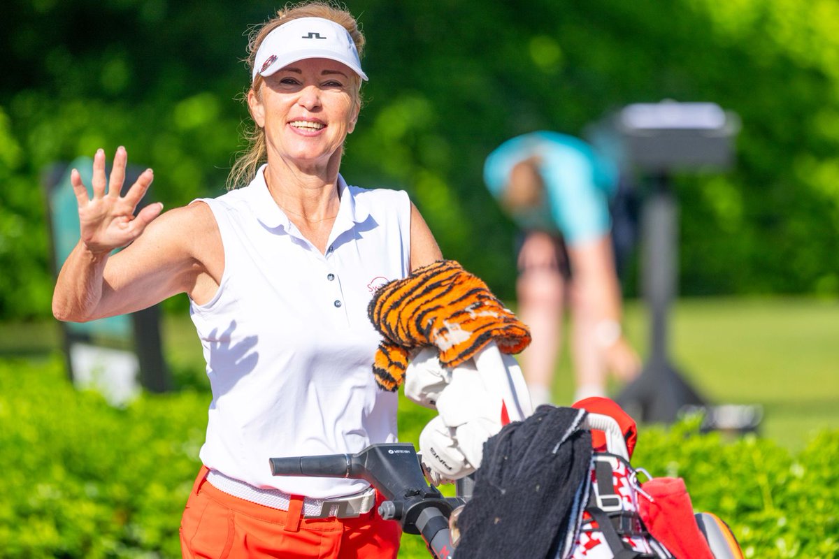 England Golf tweet media