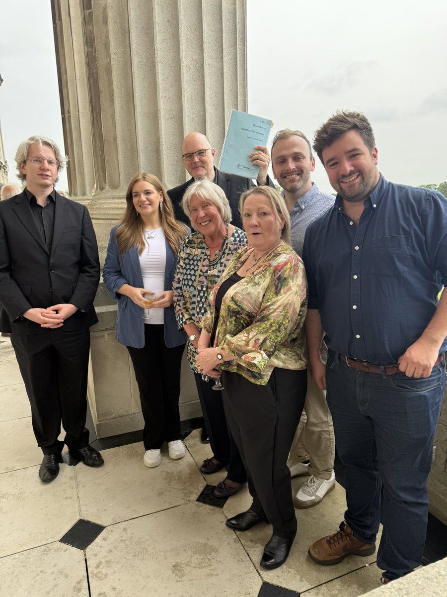 A privilege and joy to conduct the world premiere of an amazing new opera, ‘Apostle to the Apostles’ by <a href="/DianaBurrell48/">Diana Burrell</a>, last Saturday evening with <a href="/ulsterconsort/">The Ulster Consort</a> in Stormont Parliament Buildings (<a href="/niassembly/">Northern Ireland Assembly</a>). Full story here: facebook.com/share/16arQ8LK…
#newmusic2025 #opera