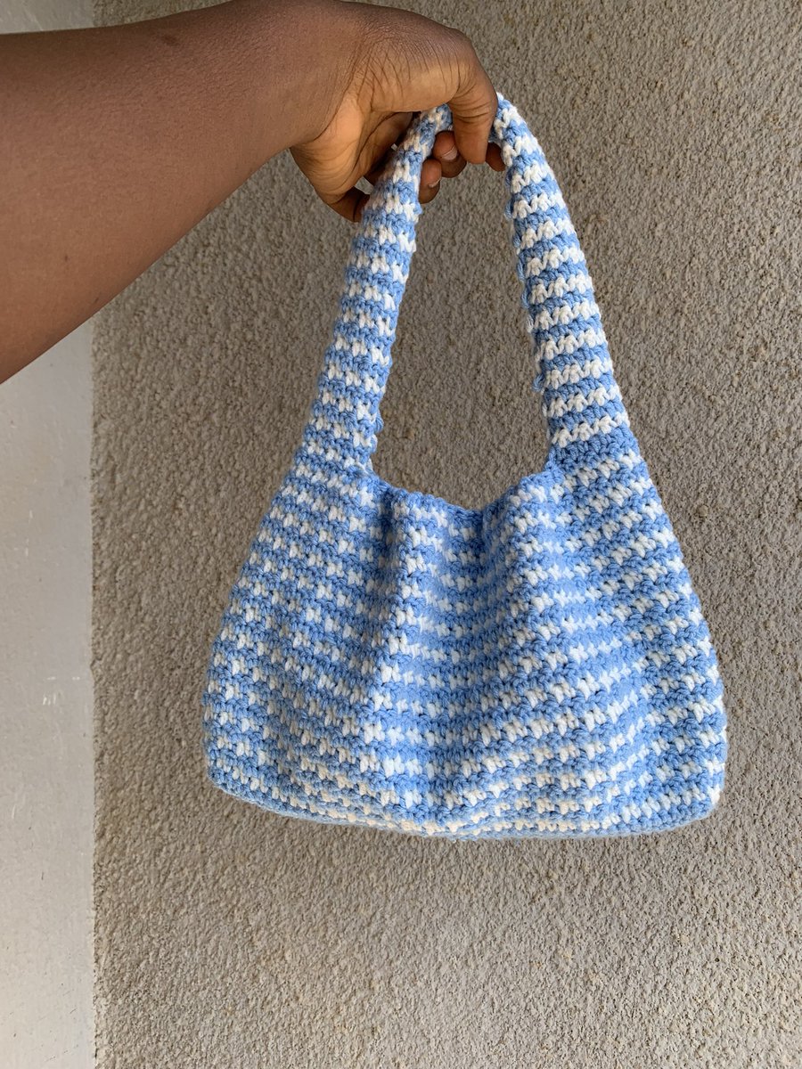 ajulcrochet's tweet photo. Stylish mini tote
🏷️12,000 naira only.
Can be made in any color of choice.

📍Jos https://t.co/n0YT66hSZs