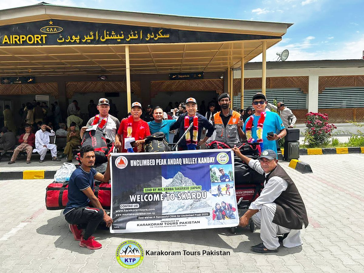 CarlosGarranzo's tweet photo. 🇯🇵 Takayasu Semba de regreso a #Pakistan para intentar un pico técnico no escalado de unos 6000m en el valle de Anaq, en los alrededores de #Kanday. Una zona abierta para montañeros y excursionistas en el distrito de #Ghanche, #GilgitBaltistan.
Es la 2ª vez que lo intenta
🧵 https://t.co/TVXh2gul5s