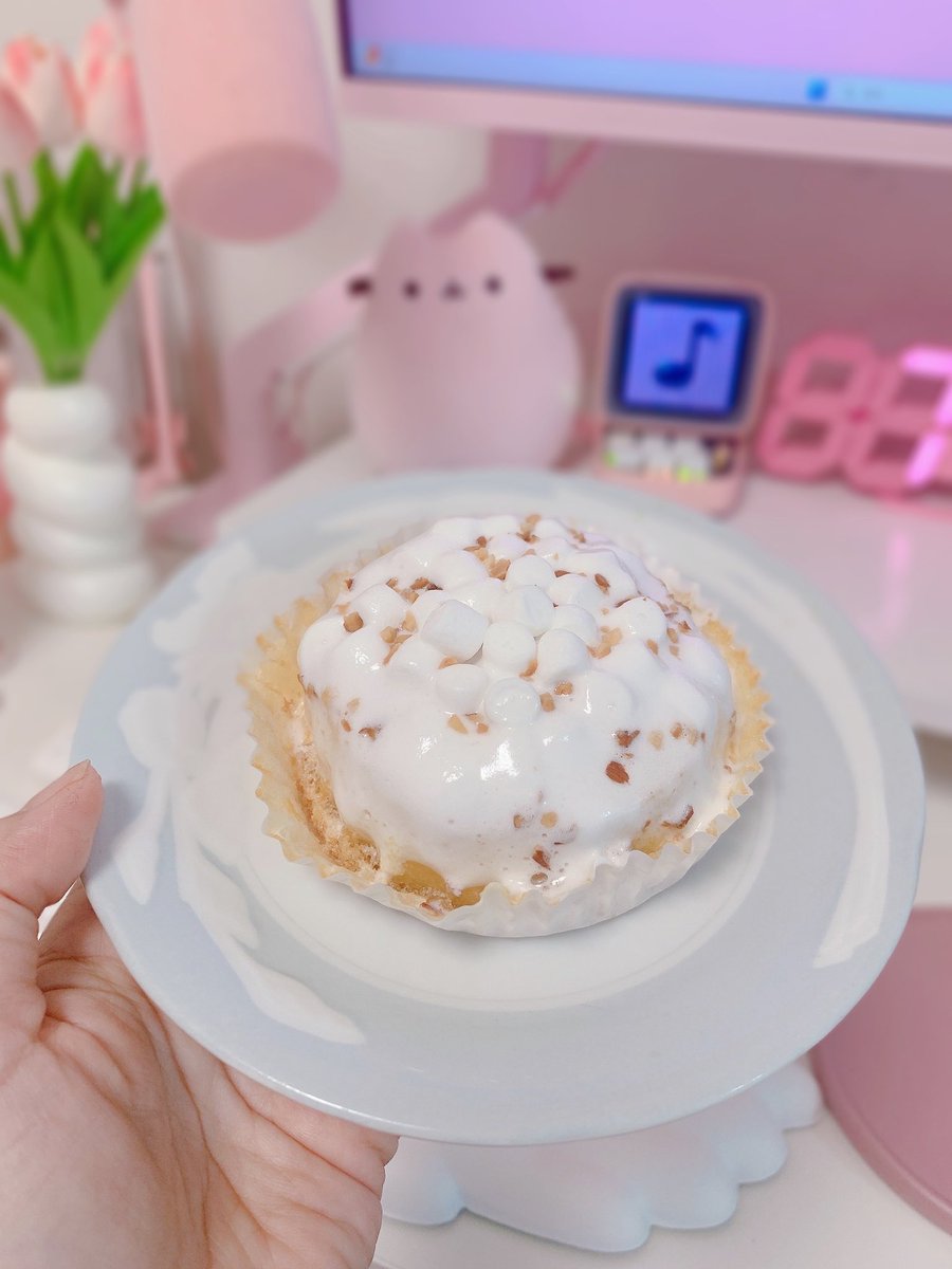 セブンイレブンから新発売のマシュマロパンケーキ🥞 冷凍されてて