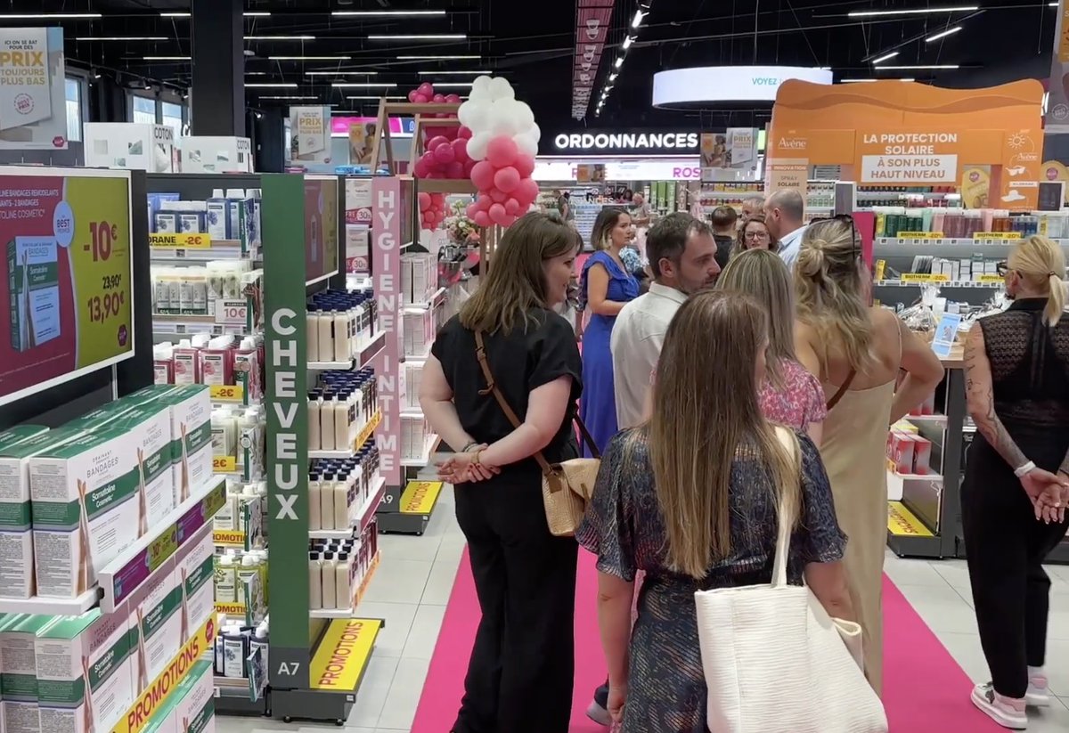 👩🏻‍⚕️💊#Gard : La pharmacie <a href="/AgnesPraden/">Pharma Agnès Praden</a>, une véritable sucess story en plein coeur d'#Ales qui a débuté il y a 34 ans. Découvrez notre reportage vidéo exclusif. <a href="/AlesMyriapolis/">Alès Myriapolis</a> <a href="/AlesAgglo/">Alès Agglomération</a> <a href="/VilledAles/">Ville d'Alès</a> <a href="/CRivenq/">Christophe Rivenq</a> <a href="/pharmabest_corp/">PharmaBest</a> youtu.be/3M6JgwV-skM