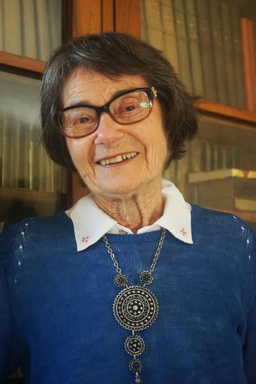 En el #DíaMundialDelSíndromeDeDravet, recordamos a la Dra. Charlotte Dravet, la especialista en epilepsia pediátrica que describió por primera vez el síndrome de Dravet y fue una destacada defensora de la mejora de la atención a niños y niñas con epilepsia.

Gracias, Charlotte.
