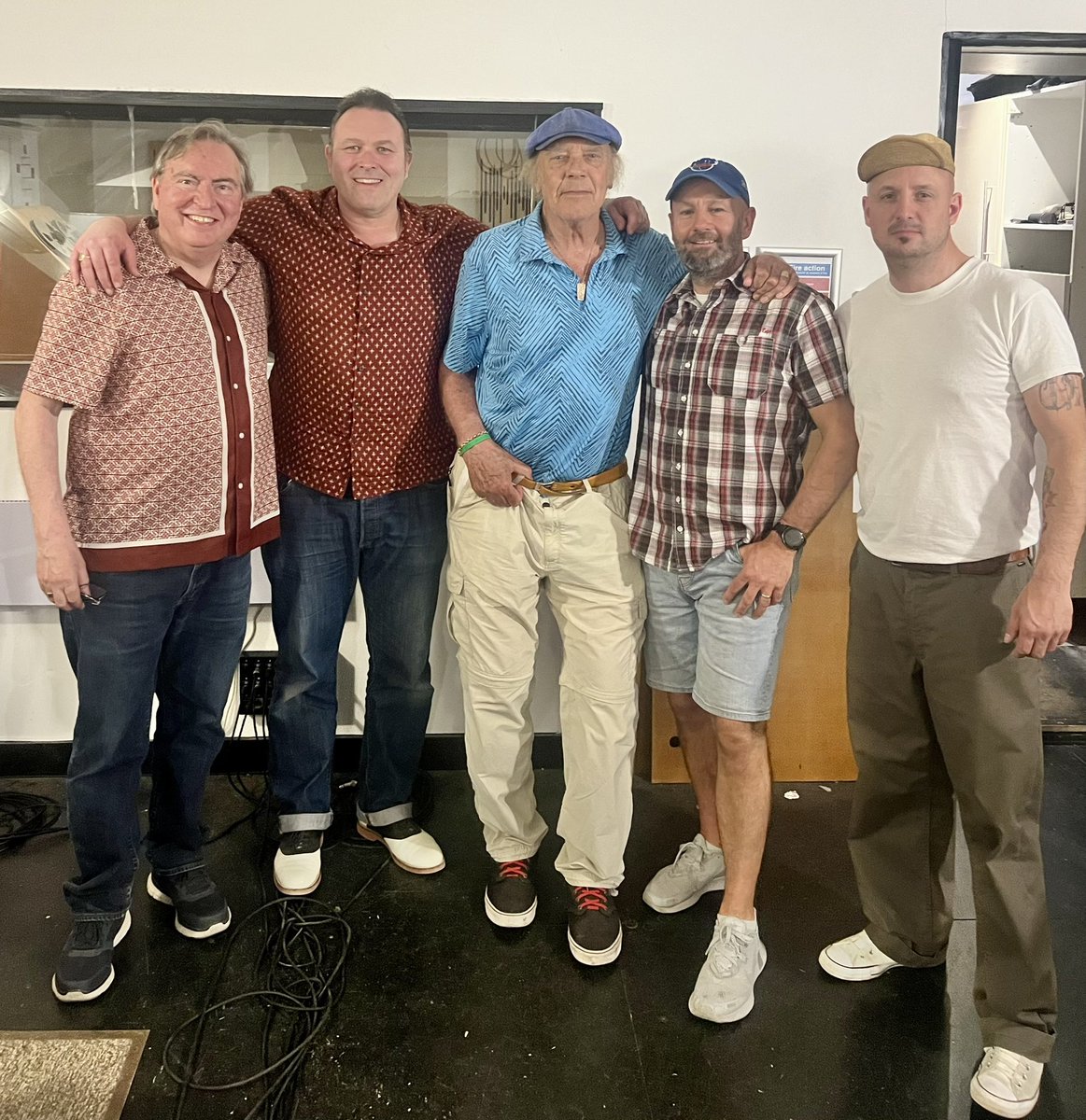 Darrel Higham (@dchigham) on Twitter photo What have I been doing the last couple of days? Only recording with a British Rock n Roll legend, that’s what! <a href="/MARTYWILDE4/">MARTY WILDE</a> What have I been doing the last couple of days? Only recording with a British Rock n Roll legend, that’s what! <a href="/MARTYWILDE4/">MARTY WILDE</a>