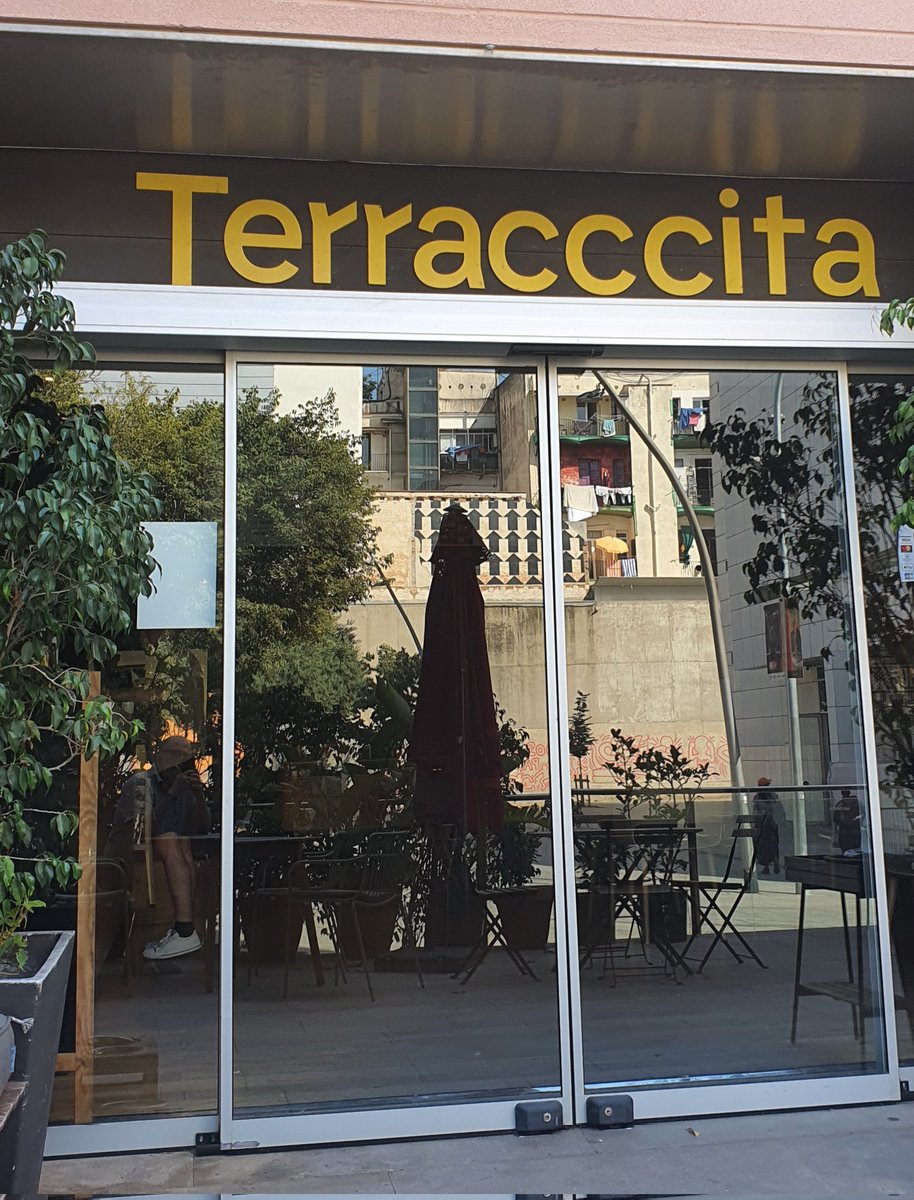 La terrassa del bar del CCCB és diu així 🙄.

Podria anomenar-se també "El rebujito del subvencccionao"