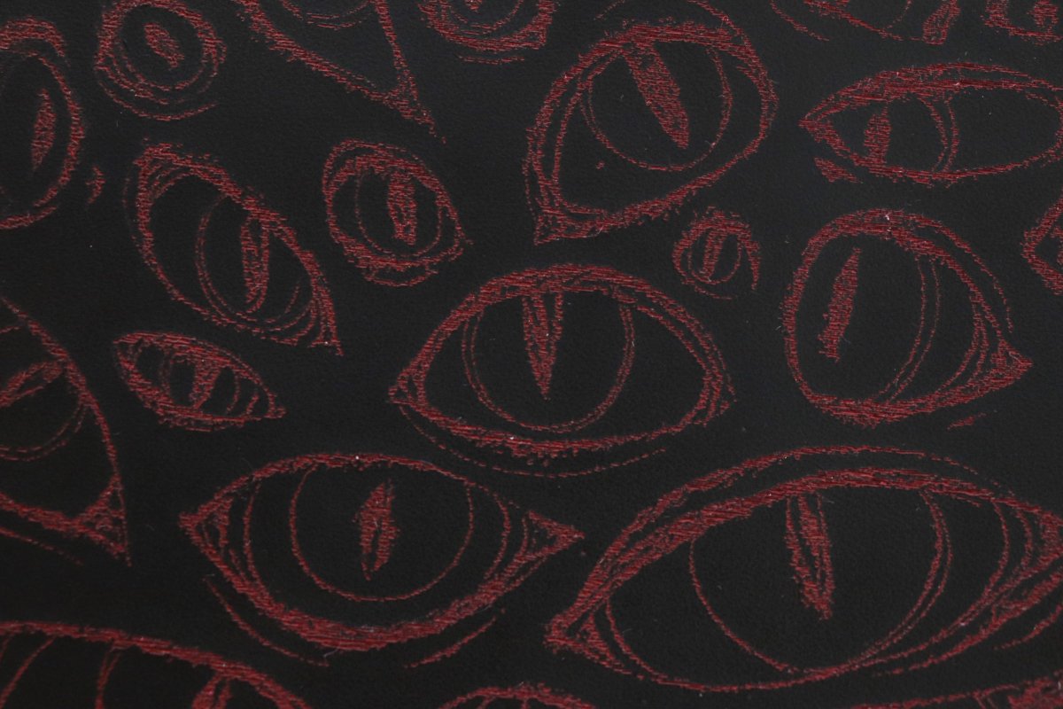 SpeechlessBard's tweet image. We designed special LOTR inspired items for the Tolkien Tage (last weekend) but the amount of GASPS we got over the few Magnus Archives inspired pieces we had with us was unbelievable. Should we draw more? 👁️
#leathercraft #tma #jurgenleitner