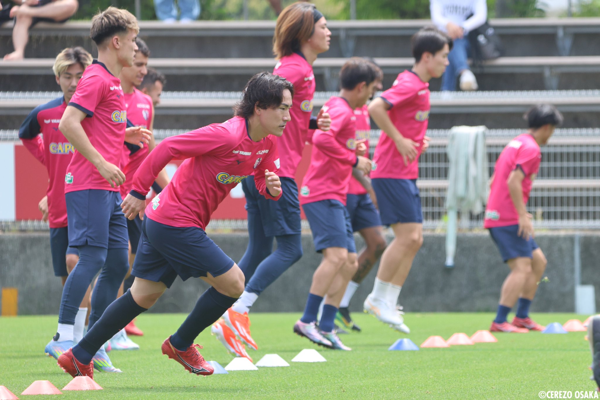 【24時間以内/匿名配送】大阪桐蔭 サッカー部 トレーニングウェア ピステ XO 24時間以内/匿名配送】大阪桐蔭 サッカー部 トレーニングウェア