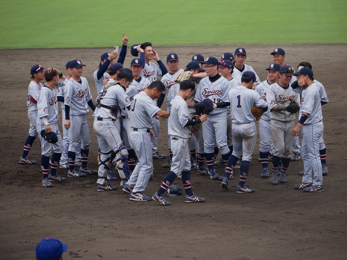 Muroyuto35's tweet photo. 久しぶりのツイートです。

東日本軟式野球大会1部 優勝しました。
北海道勢は35年ぶり
いい思い出をありがとう！
#株式会社SWATT https://t.co/disee64iQt