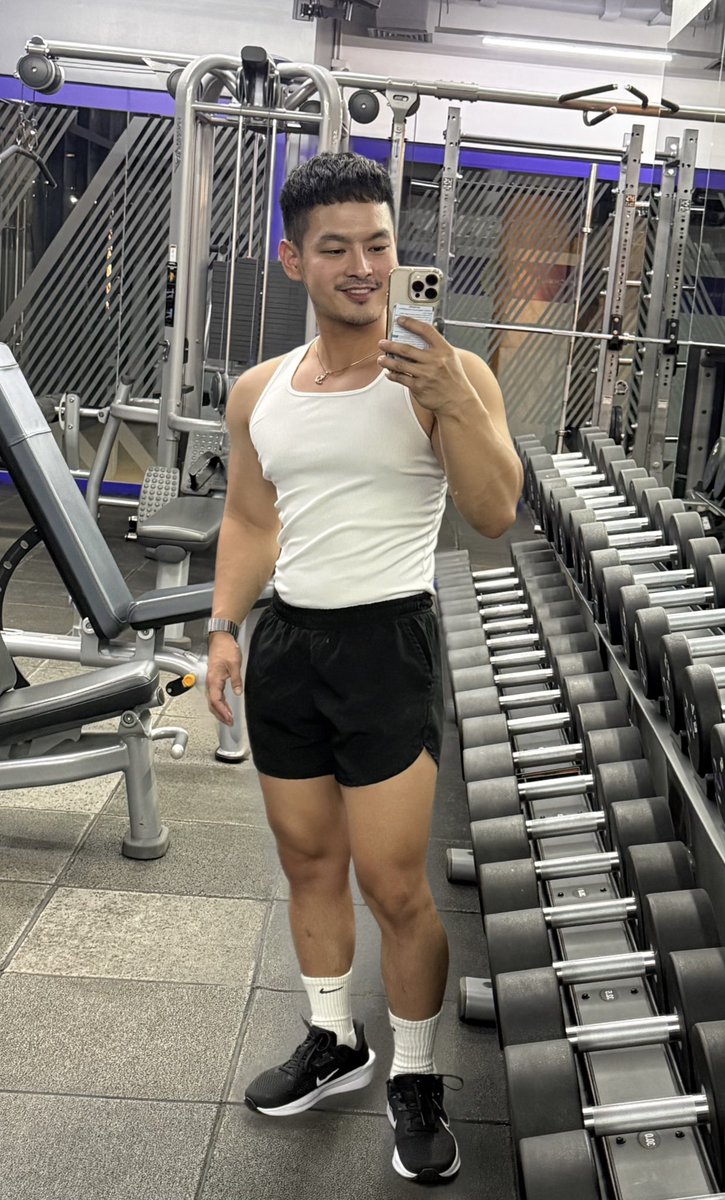 Finally trying the R Temptation Bath <a href="/RwellnessHub/">R Wellness Hub</a> tonight and I’m lowkey too excited 🤗🛁 

#RwellnessHub #RHappyPlace