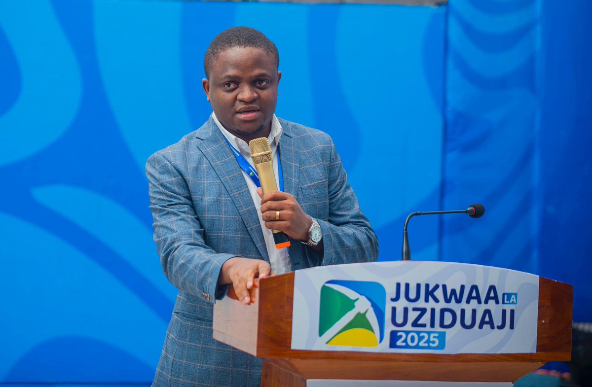 Lubasha Jr (@marekamalili) on Twitter photo "Kwa nchi za Afrika bado kuna uzito wa mapokeo ya kampeni ya muhamo wa nishati kutokana na bado Afrika ina uhaba wa nishati bila kujali chanzo chake"
#JukwaaLaUziduaji2025
<a href="/HakiRasilimali/">HakiRasilimali</a> "Kwa nchi za Afrika bado kuna uzito wa mapokeo ya kampeni ya muhamo wa nishati kutokana na bado Afrika ina uhaba wa nishati bila kujali chanzo chake"
#JukwaaLaUziduaji2025
<a href="/HakiRasilimali/">HakiRasilimali</a>