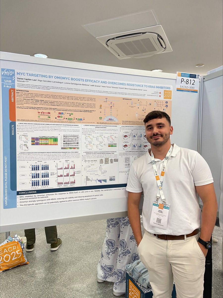 LSoucekLab (@lsouceklab) on Twitter photo We are proud to announce that our PhD student, <a href="/dcapi14/">Daniel Capitán</a>, presented yesterday a poster at #EACR2025 in Lisbon titled “MYC targeting by Omomyc boosts efficacy and overcomes resistance to KRAS inhibitors”. Well done, Dani! <a href="/VHIO/">Vall d’Hebron Institute of Oncology (VHIO)</a> <a href="/EACRnews/">EACR</a> #cancer We are proud to announce that our PhD student, <a href="/dcapi14/">Daniel Capitán</a>, presented yesterday a poster at #EACR2025 in Lisbon titled “MYC targeting by Omomyc boosts efficacy and overcomes resistance to KRAS inhibitors”. Well done, Dani! <a href="/VHIO/">Vall d’Hebron Institute of Oncology (VHIO)</a> <a href="/EACRnews/">EACR</a> #cancer