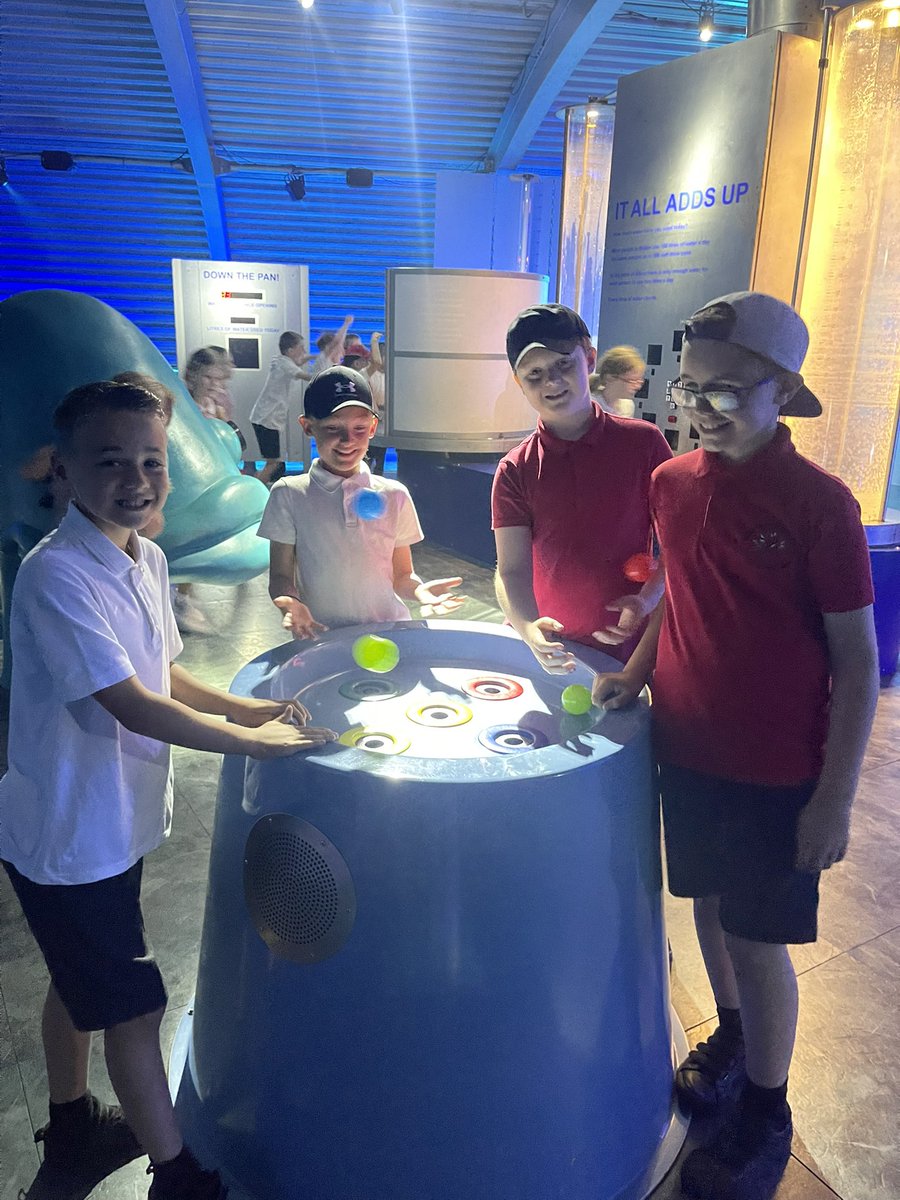 A great start to our trip! Year 4 are having a great time 😌