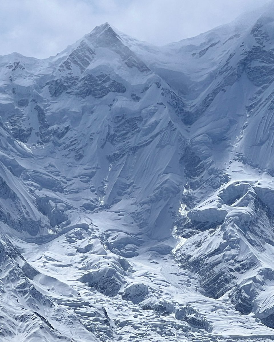 lukesmithwick's tweet image. Yes, what exactly is going on with @thehimalaya500? Some of you started subscribing to this feed because of the HIMALAYA 500 project, a ski project I started in 2010 to ski five hundred unique lines in the Hindu Kush Himalayan region.
•
Yes, it continues. And yes, I’m more than…