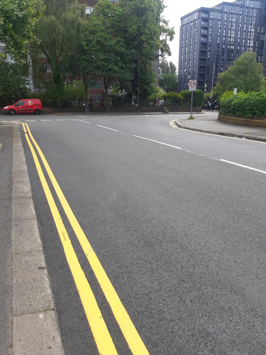 ✅ Completed: Resurfacing works on Tennis Street are now finished!

Thanks to residents for your patience during the night-time closure.
Part of our ongoing highways improvement programme to keep roads safer and smoother.