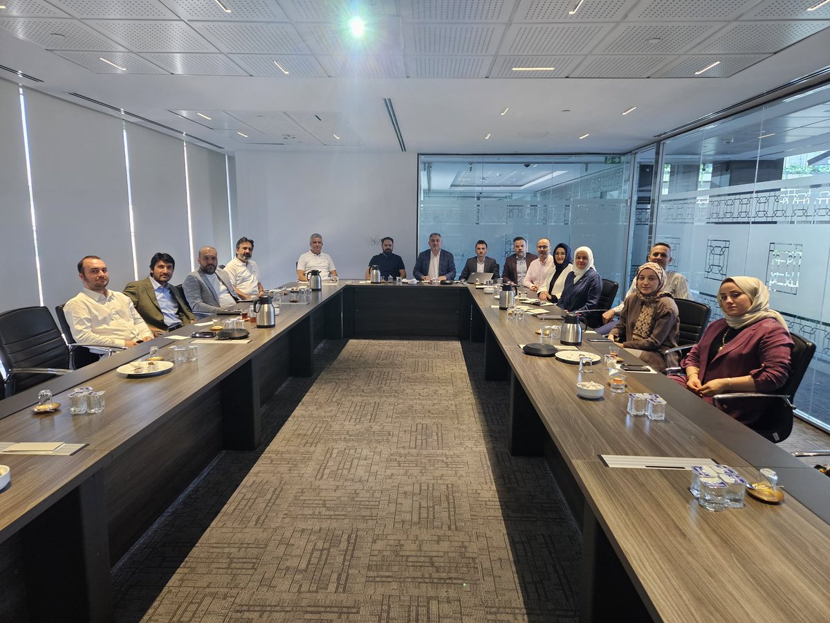 #Enerjihayattır.
<a href="/MUSIAD/">MÜSİAD</a> Enerji Sektör Kurulu olarak ilk yönetim toplantımızı bugün Müsiad Genel Merkez binamızda gerçekleştirdik.
2025/27 yılları arasındaki yeni dönemde birlikte enerjide yol haritasını belirleyeceğimiz  sektör kurulu üyelerimiz ile, heyecan ve büyük bir