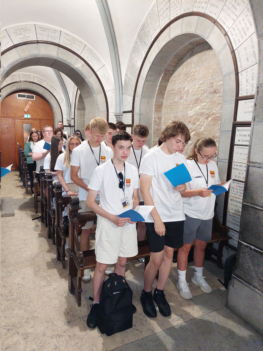 CNHSLourdes's tweet photo. First Mass is St Gabriel's chapel.
We had a celebration of Mass dedicated our Lady of Lourdes - today Fr Parkes offered us some reflections on the Appiritions that St Bernadette experienced.  Things to consider throughout our week in Lourdes. https://t.co/xfVISwt18i