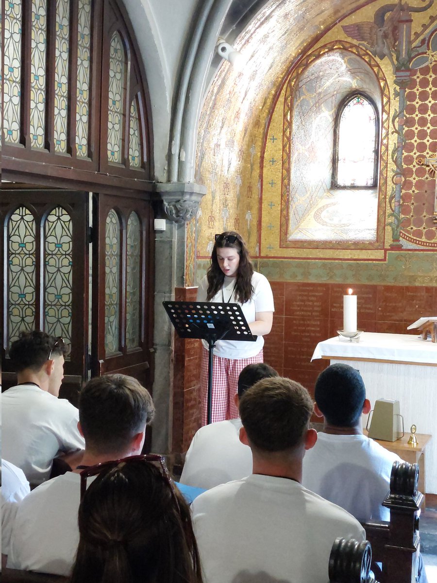 CNHSLourdes's tweet photo. First Mass is St Gabriel's chapel.
We had a celebration of Mass dedicated our Lady of Lourdes - today Fr Parkes offered us some reflections on the Appiritions that St Bernadette experienced.  Things to consider throughout our week in Lourdes. https://t.co/xfVISwt18i