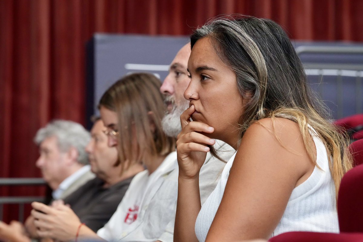 Economia social (@econ_socialcat) on Twitter photo <a href="/davidbonvehi/">David Bonvehí</a> Taula rodona amb representants d'AESCAT (<a href="/ES_Catalunya/">Associació Economia Social Catalunya (AESCAT)</a>):
<a href="/CooperativesCAT/">CoopCat</a>, <a href="/mutualitats/">Federació de Mutualitats de Catalunya</a>, <a href="/LaConfederacio/">La Confederació Tercer Sector Social</a>, @Xes_Cat i <a href="/Taula3sector/">Taula Tercer Sector</a>
#MiradESS2025 <a href="/davidbonvehi/">David Bonvehí</a> Taula rodona amb representants d'AESCAT (<a href="/ES_Catalunya/">Associació Economia Social Catalunya (AESCAT)</a>):
<a href="/CooperativesCAT/">CoopCat</a>, <a href="/mutualitats/">Federació de Mutualitats de Catalunya</a>, <a href="/LaConfederacio/">La Confederació Tercer Sector Social</a>, @Xes_Cat i <a href="/Taula3sector/">Taula Tercer Sector</a>
#MiradESS2025
