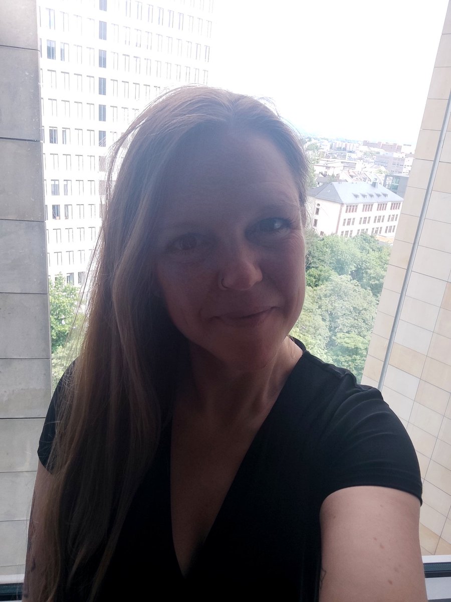 Helena Hetaira tweet media