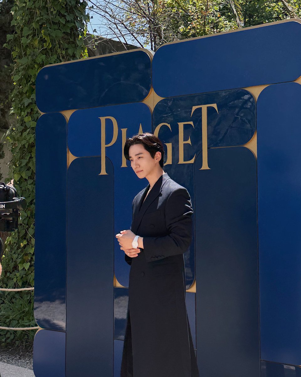 옆태마저 잘생긴 이준호💛
피아제와 함께라 그런가 더 멋져보이는😵
#Piaget #피아제
#이준호 #LEEJUNHO
#ShapesOfExtraleganza
#MaisonOfExtraleganza
#PiagetHighJewellery
#PIAGETSOCIETY
#HOUSEOFGOLD
#PiagetxLEEJUNHO