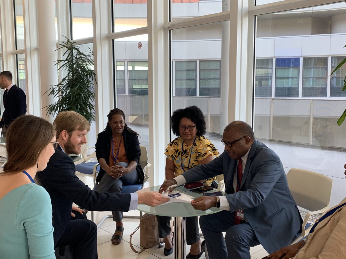uncaccoalition's tweet image. Congratulations to #PapuaNewGuinea 🇵🇬 for signing our Transparency Pledge, committing to a more transparent and inclusive #UNCAC review process!
We look forward to the publication of your key
documents & inclusion of civil society
Find out more 🔗uncaccoalition.org/papua-new-guin…