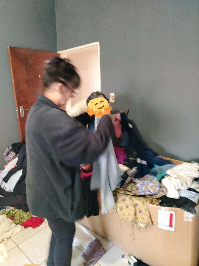 AidGuys's tweet image. Our needy folks and children came today to pick new clothing for themselves.