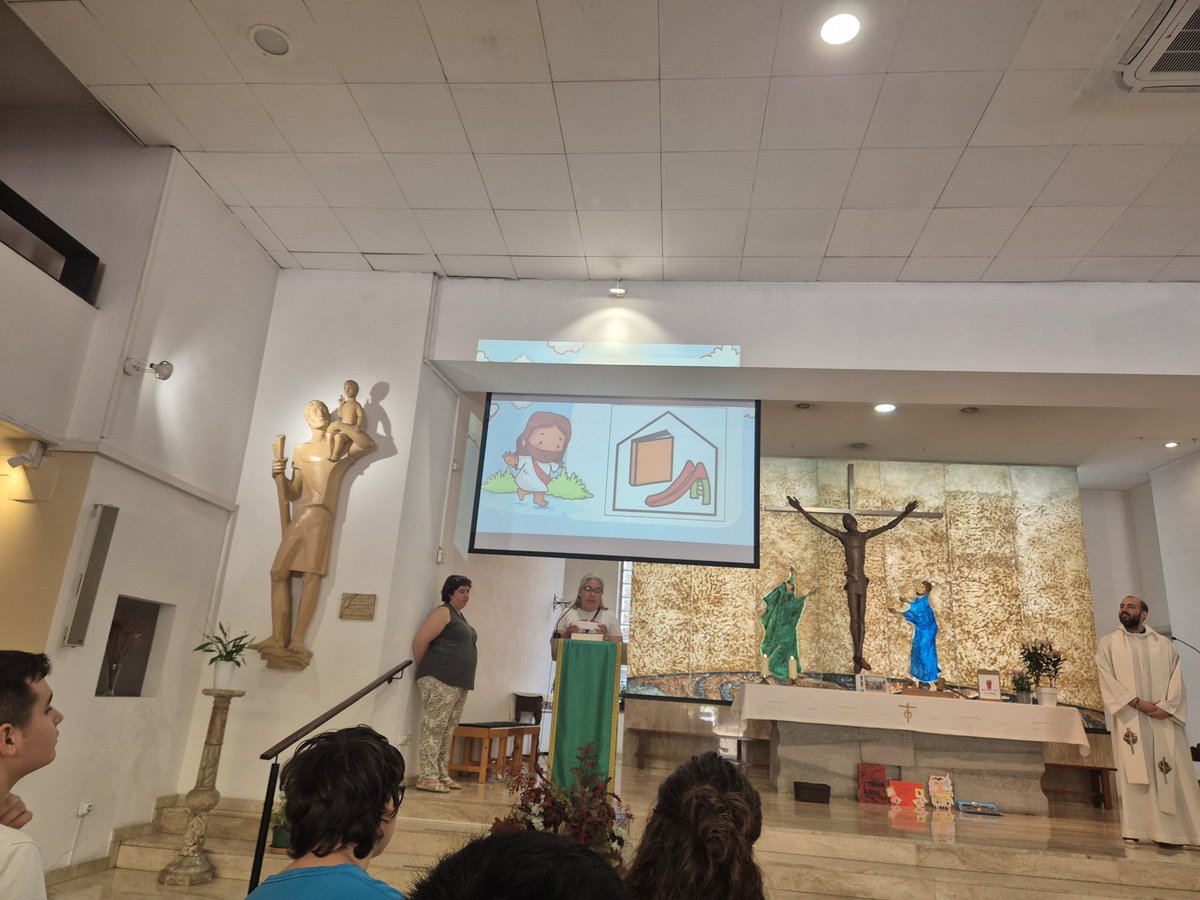 Última celebració del curs a la parròquia de Sant Cristòfol. Milers de gràcies i Bon Estiu a tothom #somfep <a href="/escolesFEP/">Fundació Escoles Parroquials</a> #EducacioEspecial