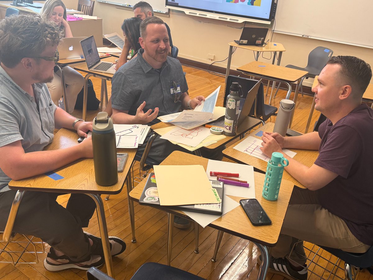 TandL_CPS's tweet image. Collaboration. Innovation. Purpose.

The @TandL_CPS  came together to engage in choice-based breakout sessions led by T&amp;amp;L departments—designed to spark ideas, deepen knowledge, and drive collective impact as we plan for SY26.