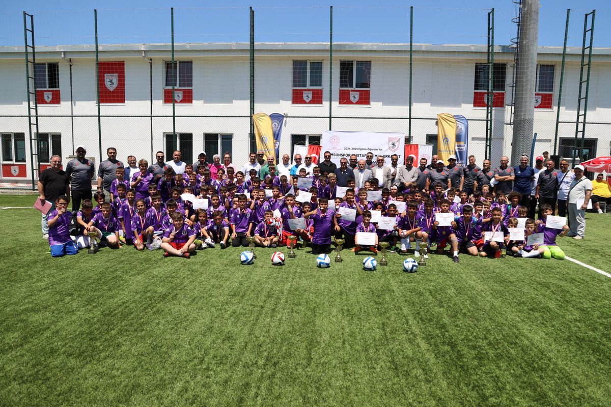 samsunmem's tweet photo. 👏Mustafa Kemal Erkanat "Kaybetmek Yok" Minikler Futbol Şenliği dostluk ve kardeşlik içinde tamamlandı. Şenliğin düzenlenmesinde emeği geçen herkese teşekkür ederiz. https://t.co/BVEUYUijgC