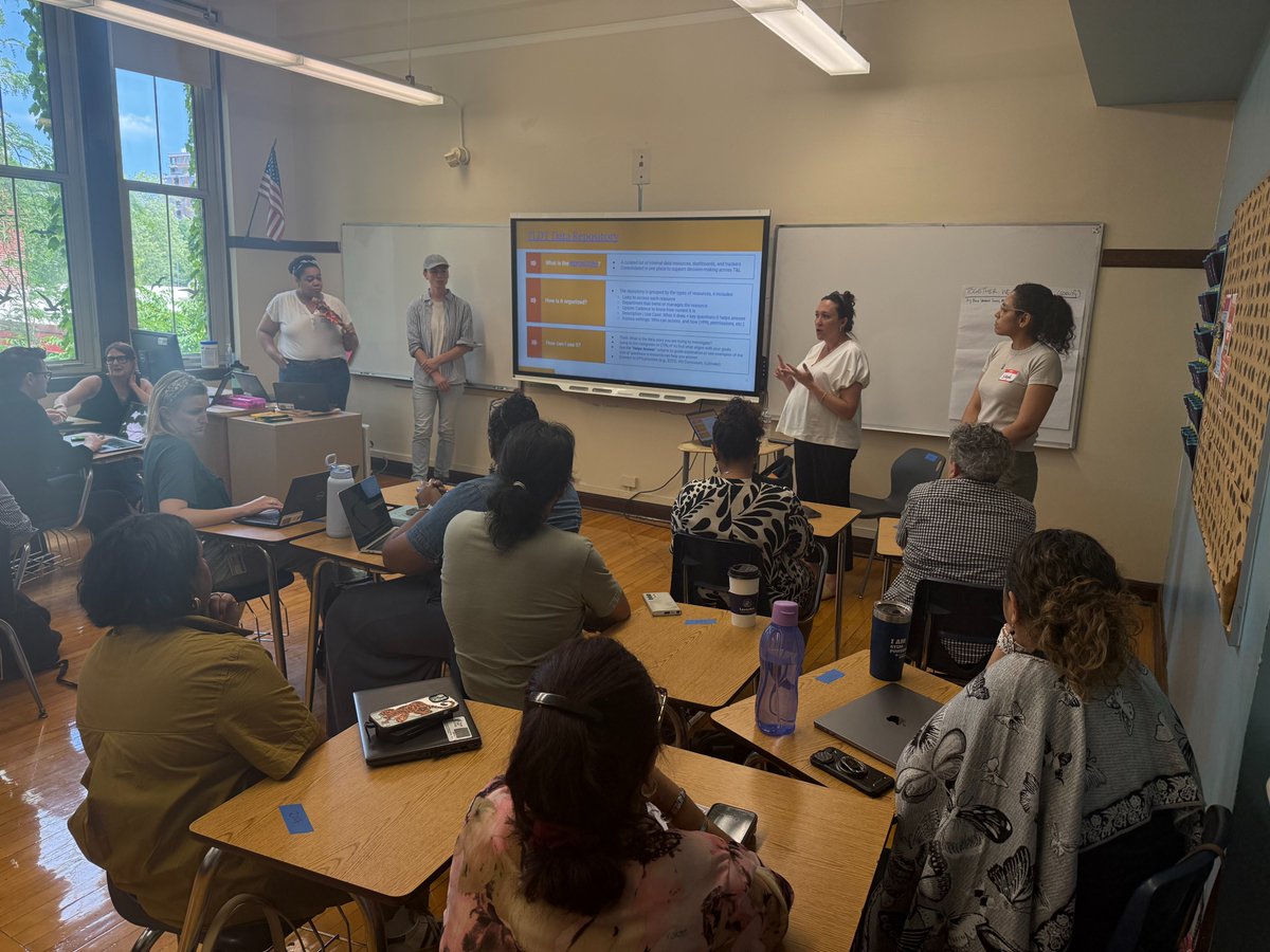 TandL_CPS's tweet image. Collaboration. Innovation. Purpose.

The @TandL_CPS  came together to engage in choice-based breakout sessions led by T&amp;amp;L departments—designed to spark ideas, deepen knowledge, and drive collective impact as we plan for SY26.