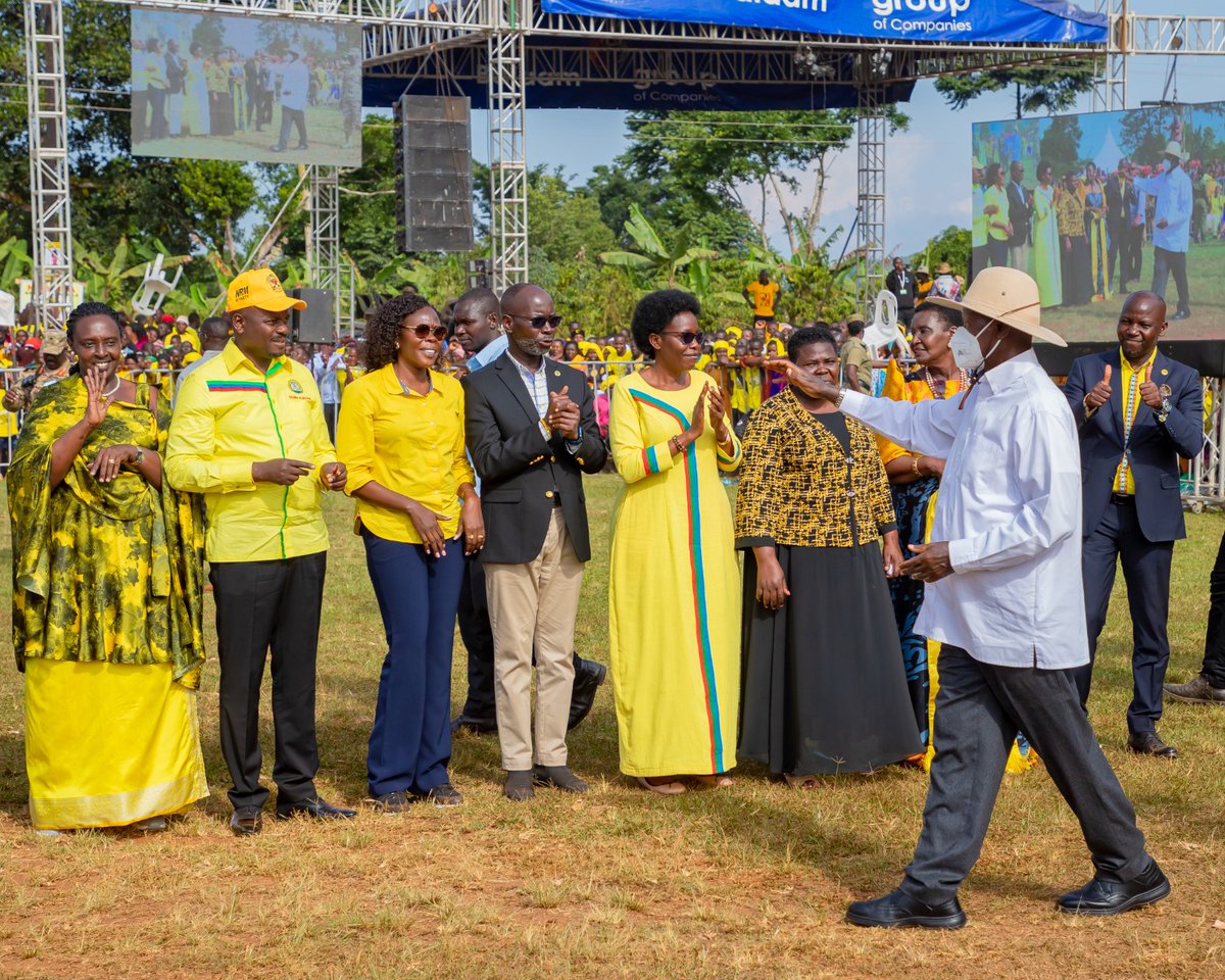 Anite__Evelyn's tweet image. I want to take this opportunity to thank the people of greater Mpigi for the love and support they have given @KagutaMuseveni. The big message out of Mpigi is that the government is going to build an industrial hub to skill the youth in greater Mpigi. #ItsTimeToGetOutOfPoverty.