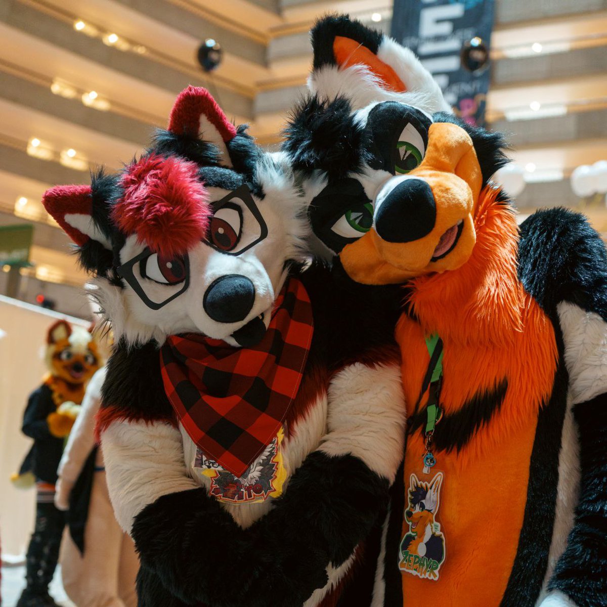 We are cute aren't we 🥰

🐕: <a href="/Zephyr_Jackal/">▫️🔸Zephyr ◾️🔶 🔜 FWA</a> 
📸: <a href="/LunlunFox/">LunLunFox</a>