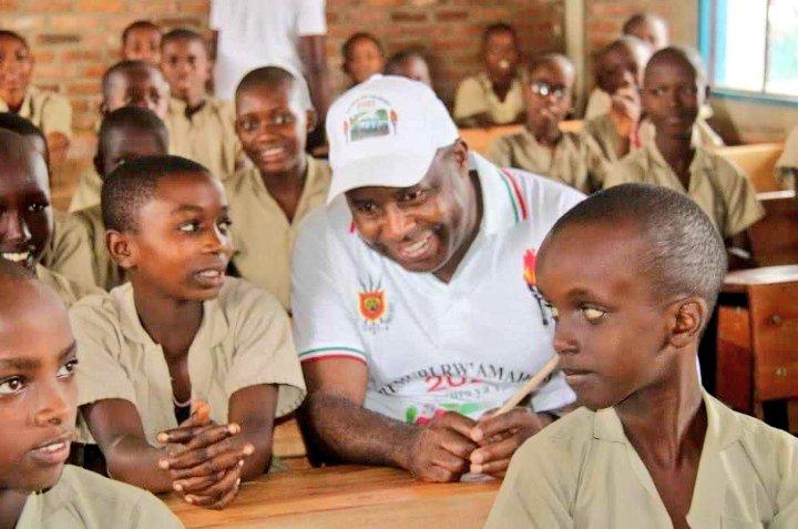 Bosco Barege (@boscobarege1) on Twitter photo Congratulations <a href="/GeneralNeva/">SE Evariste Ndayishimiye</a> for your 5th Anniversary of assuming the Presidency of our beloved country,#Burundi. Congratulations <a href="/GeneralNeva/">SE Evariste Ndayishimiye</a> for your 5th Anniversary of assuming the Presidency of our beloved country,#Burundi.