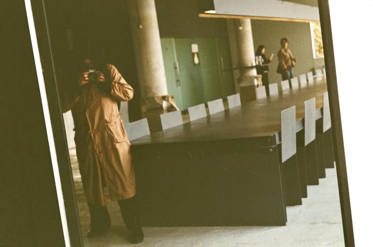 film

이미 빠르게 지워져가는 추억을
다시 꺼내볼 수 있게 해주는
필름

점점 무용해져 간다해도
그래서
이토록 애틋한 기억저장 장치🎬

#앨리카메라 #조동희 _The fifth book