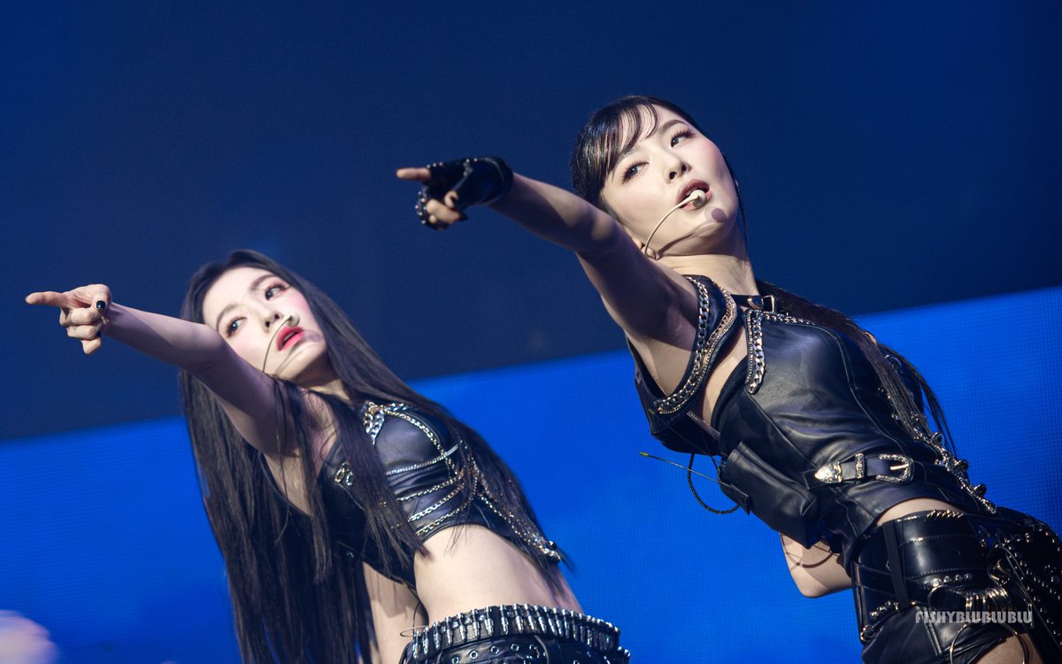 Fishincoming01's tweet photo. 250615
Balance in Seoul day2

SYNC 🔥

#슬기 #SEULGI 
#아이린 #IRENE
#레드벨벳 #Redvelvet 
#RedVelvet_IRENE_SEULGI_BALANCE https://t.co/7VLD4QElXJ