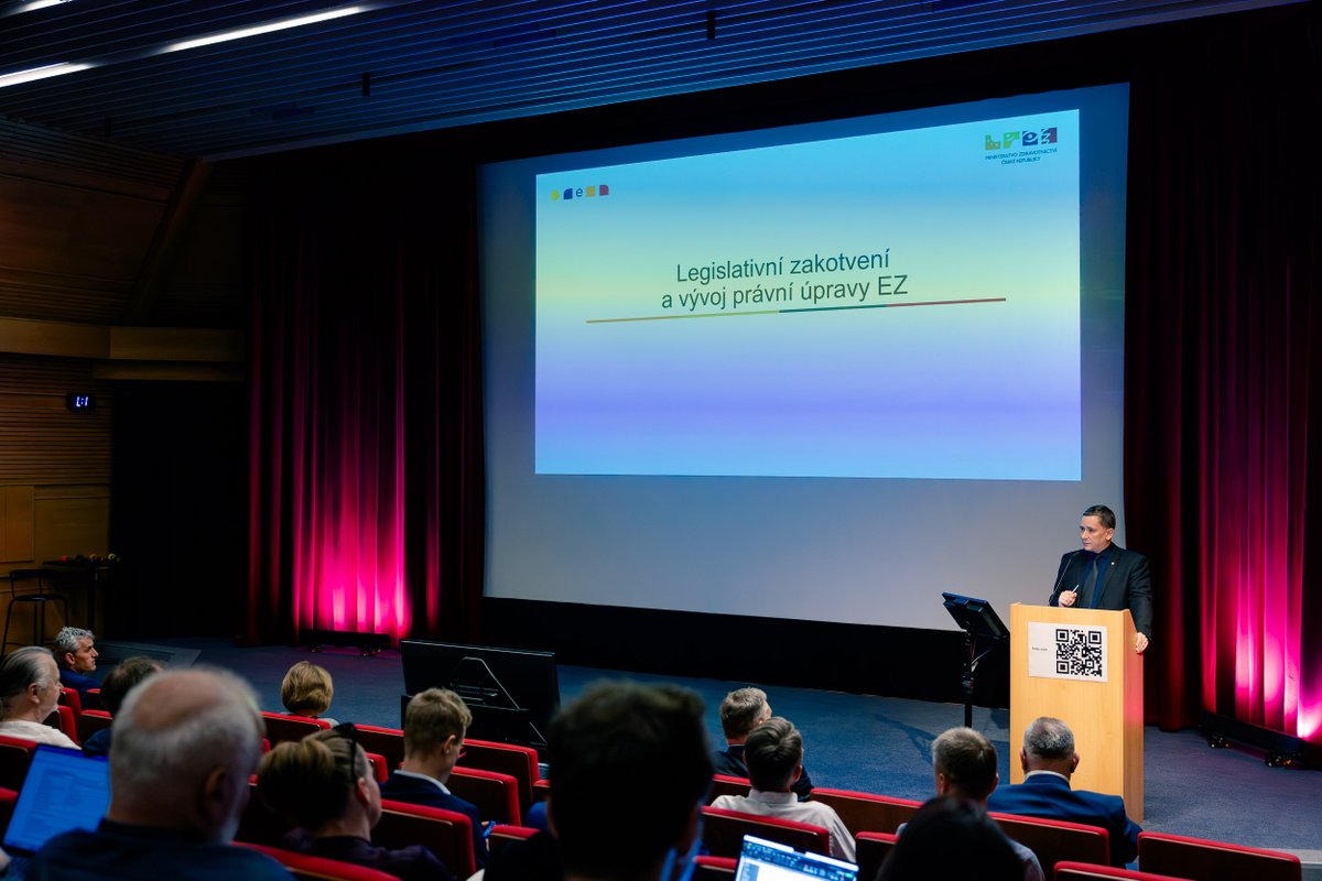 IKEM (@ikemcz) on Twitter photo Projekty digitalizace českého zdravotnictví – konference, která zaplnila náš kongresový sál. 🏥 Pod záštitou ministra zdravotnictví <a href="/ZdravkoOnline/">Ministerstvo zdravotnictví</a>, ČLS JEP a #IKEM zazněly klíčové prezentace k budoucnosti eHealth v ČR – od projektů NCEZ a ÚZIS ČR, přes EZ kartu, až po využití AI. Projekty digitalizace českého zdravotnictví – konference, která zaplnila náš kongresový sál. 🏥 Pod záštitou ministra zdravotnictví <a href="/ZdravkoOnline/">Ministerstvo zdravotnictví</a>, ČLS JEP a #IKEM zazněly klíčové prezentace k budoucnosti eHealth v ČR – od projektů NCEZ a ÚZIS ČR, přes EZ kartu, až po využití AI.