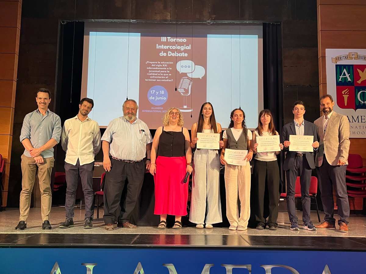 Colegio Ábaco (@abacolegio) on Twitter photo III Torneo Intercolegial de #Debate
Mario M.J de <a href="/Abacolegio/">Colegio Ábaco</a> ha sido el mejor orador del torneo.
Y los equipos de <a href="/Abacolegio/">Colegio Ábaco</a> "Refutando que es gerundio" y "Maldi" se alzaron con el 1er y 2º puesto.
¡Enhorabuena a todos los participantes de <a href="/colegioarcangel/">Colegio Arcángel International School</a> y <a href="/colegio_alameda/">Alameda International School</a>! III Torneo Intercolegial de #Debate
Mario M.J de <a href="/Abacolegio/">Colegio Ábaco</a> ha sido el mejor orador del torneo.
Y los equipos de <a href="/Abacolegio/">Colegio Ábaco</a> "Refutando que es gerundio" y "Maldi" se alzaron con el 1er y 2º puesto.
¡Enhorabuena a todos los participantes de <a href="/colegioarcangel/">Colegio Arcángel International School</a> y <a href="/colegio_alameda/">Alameda International School</a>!
