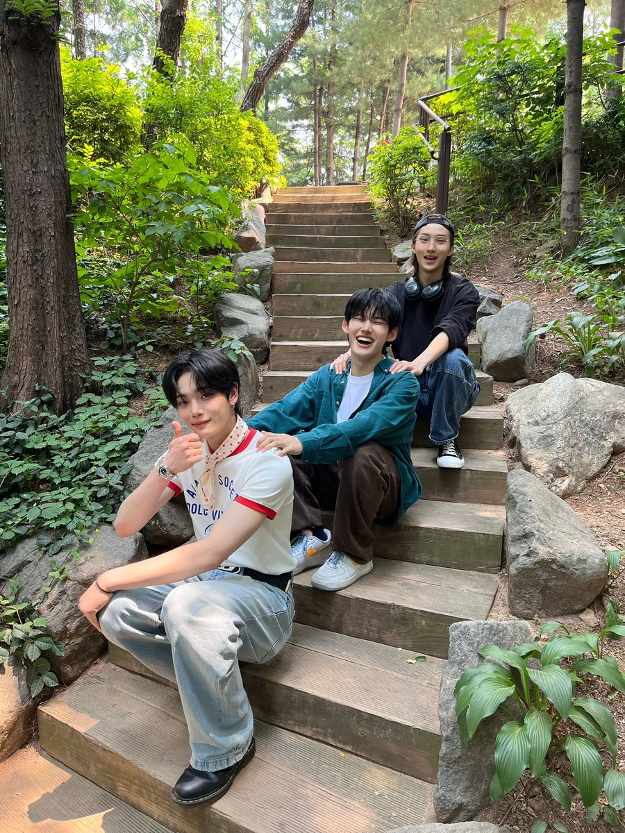 [From. NATHAN]  boys in the sun ☀️

#1VERSE #유니버스 #NATHAN #네이슨