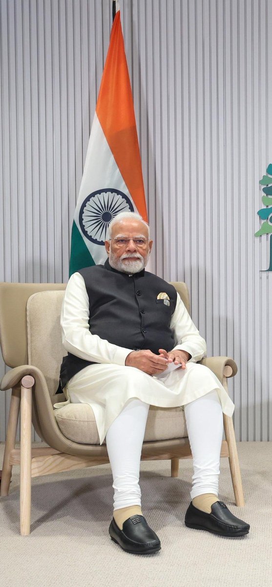 🚨 MASTERSTROKE BY MODI!

🇮🇳✈️ PM Modi Lands in Croatia – First Ever Indian PM to Do So!

🛬 History made as PM Narendra Modi becomes the first Indian Prime Minister to visit Croatia, marking a new era of Bharat’s rising global diplomacy!

🌍 From the G7 stage to the Adriatic