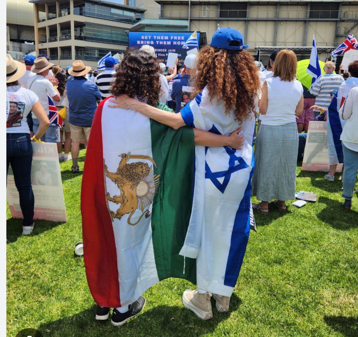 Israel’s Air Force hit Iran’s internal security HQ after fresh Israeli strikes in Tehran

Israel is helping Iranians change the oppressive regime they have lived under since 1979.